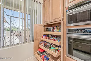 1045 W Pastora Peak Dr, Green Valley, AZ 85614 - Photo 15