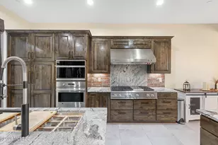 4792 W Oasis Rd, Tucson, AZ 85742 - Photo 9