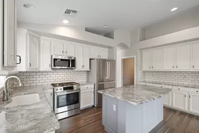 17180 S Scarlet Cliff Place, Corona de Tucson, AZ 85641 - Photo 9