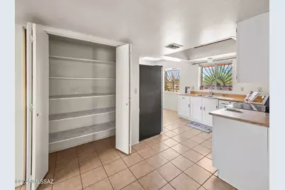 3841 N Four Winds Drive, Tucson, AZ 85750 - Photo 11