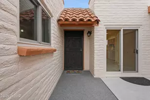 1188 W Calle Alcazar, Green Valley, AZ 85622 - Photo 3