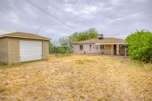 2437 E Beverly Dr, Tucson, AZ 85719 - Photo 25