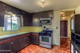 2437 E Beverly Dr, Tucson, AZ 85719 - Photo 11