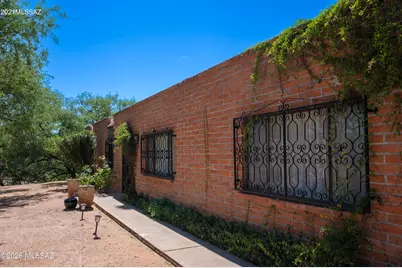 1629 W Meadow Hills Drive, Nogales, AZ 85621 - Photo 5