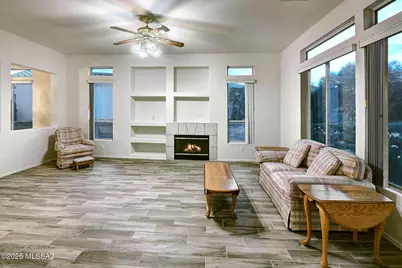 345 W Continental Vista Place, Green Valley, AZ 85614 - Photo 3