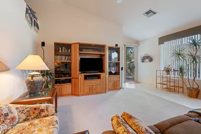 8149 W Morning Light Way, Tucson, AZ 85743 - Photo 9