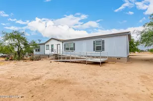 8677 S Alice Vail Ln, Tucson, AZ 85736 - Photo 3