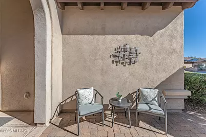 2445 E Sky Creek Drive, Green Valley, AZ 85614 - Photo 9