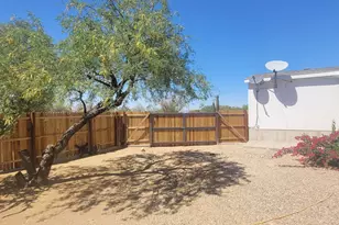 11391 W Desert Grass Ln, Tucson, AZ 85743 - Photo 17