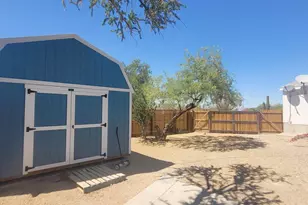 11391 W Desert Grass Ln, Tucson, AZ 85743 - Photo 17
