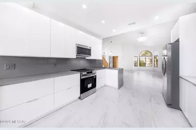 12461 N Granville Canyon Way, Oro Valley, AZ 85755 - Photo 9