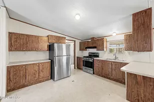 2870 E Cottonwood Club Ln, Tucson, AZ 85706 - Photo 11