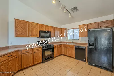 6339 E Garden Stone Drive, Tucson, AZ 85756 - Photo 11
