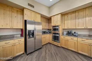 6384 N Desert Wind Cir, Tucson, AZ 85750 - Photo 21