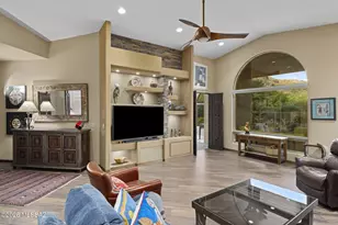 6384 N Desert Wind Cir, Tucson, AZ 85750 - Photo 5