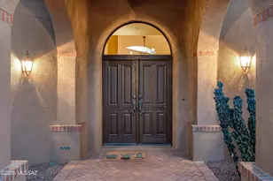 6384 N Desert Wind Cir, Tucson, AZ 85750 - Photo 13