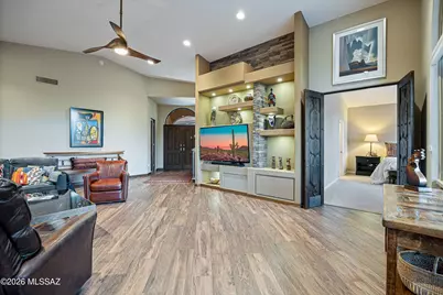6384 N Desert Wind Circle, Tucson, AZ 85750 - Photo 15