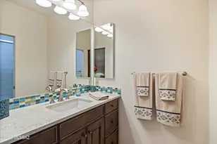 6384 N Desert Wind Cir, Tucson, AZ 85750 - Photo 33