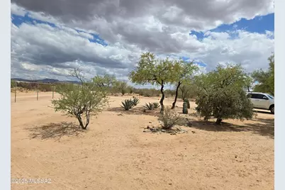 16045 W Quinlin Trail, Tucson, AZ 85735 - Photo 11