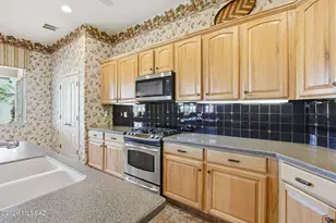 2093 W Escondido Canyon Dr, Green Valley, AZ 85622 - Photo 15
