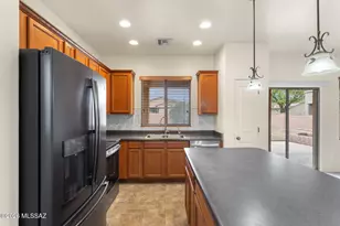 12097 W Hailey Ln, Marana, AZ 85653 - Photo 11