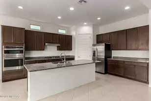 8045 S Desert Indigo Dr, Tucson, AZ 85747 - Photo 15