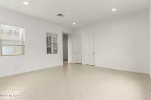 8045 S Desert Indigo Dr, Tucson, AZ 85747 - Photo 9