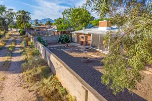 9230 E Palm Tree Dr, Tucson, AZ 85710 - Photo 33