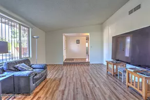 9230 E Palm Tree Dr, Tucson, AZ 85710 - Photo 7