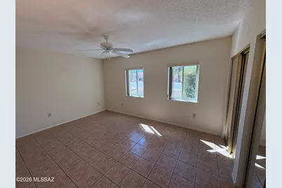 632 N Avenida Tortuga, Green Valley, AZ 85614 - Photo 5