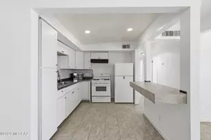 933 S Fordham Dr, Tucson, AZ 85710 - Photo 13