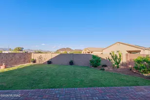 9304 W Tenaza Ln, Marana, AZ 85653 - Photo 31