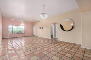 7 W Roma Dr, Tucson, AZ 85737 - Photo 7