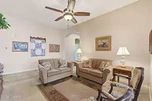 8640 N Moonfire Dr, Tucson, AZ 85743 - Photo 7