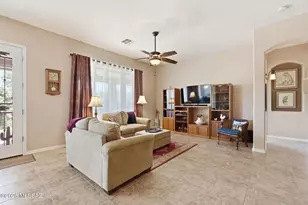 8640 N Moonfire Dr, Tucson, AZ 85743 - Photo 9