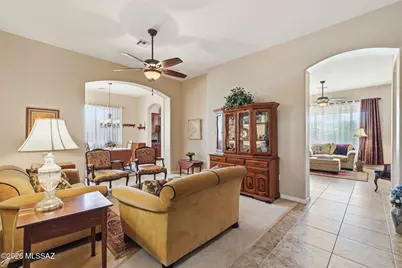 8640 N Moonfire Drive, Tucson, AZ 85743 - Photo 5