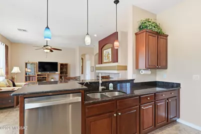 8640 N Moonfire Drive, Tucson, AZ 85743 - Photo 13