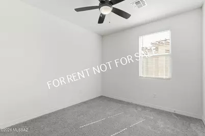 7842 S New Strike Way, Tucson, AZ 85747 - Photo 15