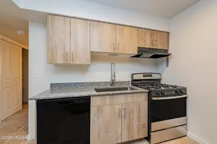 2525 N Alvernon Way, Tucson, AZ 85712 - Photo 9