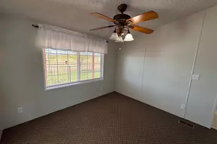 334 E Cochise Way, Cochise, AZ 85606 - Photo 9