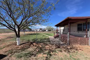 334 E Cochise Way, Cochise, AZ 85606 - Photo 7