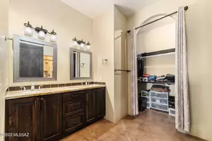 5670 W Triangle X Pl, Tucson, AZ 85713 - Photo 11