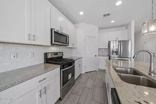 14020 E Golden Oaks Rd, Vail, AZ 85641 - Photo 11