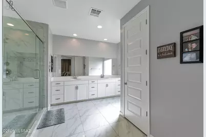 953 E Silver Ray Drive, Tucson, AZ 85737 - Photo 13