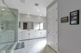 953 E Silver Ray Dr, Tucson, AZ 85737 - Photo 13