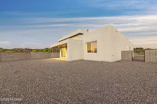 9820 S Rolling Water Dr, Vail, AZ 85641 - Photo 41