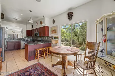 1137 S Speckled Stone Way, Tucson, AZ 85710 - Photo 9