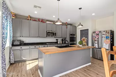 734 S Harry P Stagg Drive, Vail, AZ 85641 - Photo 17