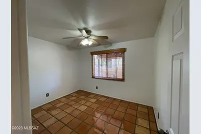 11865 N Copper Butte Drive, Tucson, AZ 85737 - Photo 17