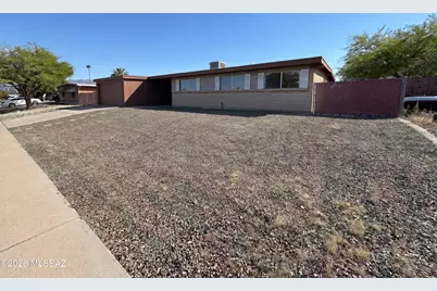 8421 E Balfour Drive, Tucson, AZ 85710 - Photo 15